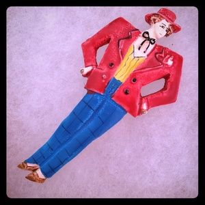 Vintage Stylish Woman Plaster and Enamel Brooch